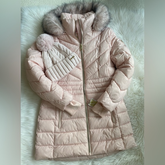 New! Michael Kors coat - Picture 2 of 16